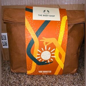 The Body Shop Vibe Booster Gift Set